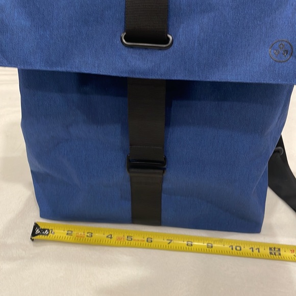 Kiwee Square Backpack - Picture 12 of 15